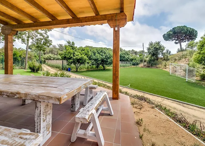Vakantiehuis In With Private Pool & Bbq Palafolls